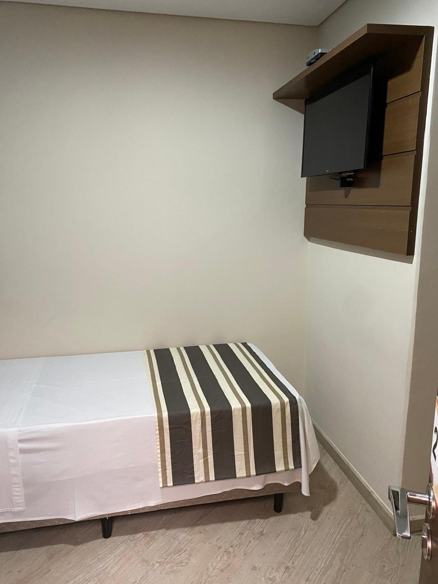 קוריטיבה Hotel Sol By Mrhotelaria מראה חיצוני תמונה