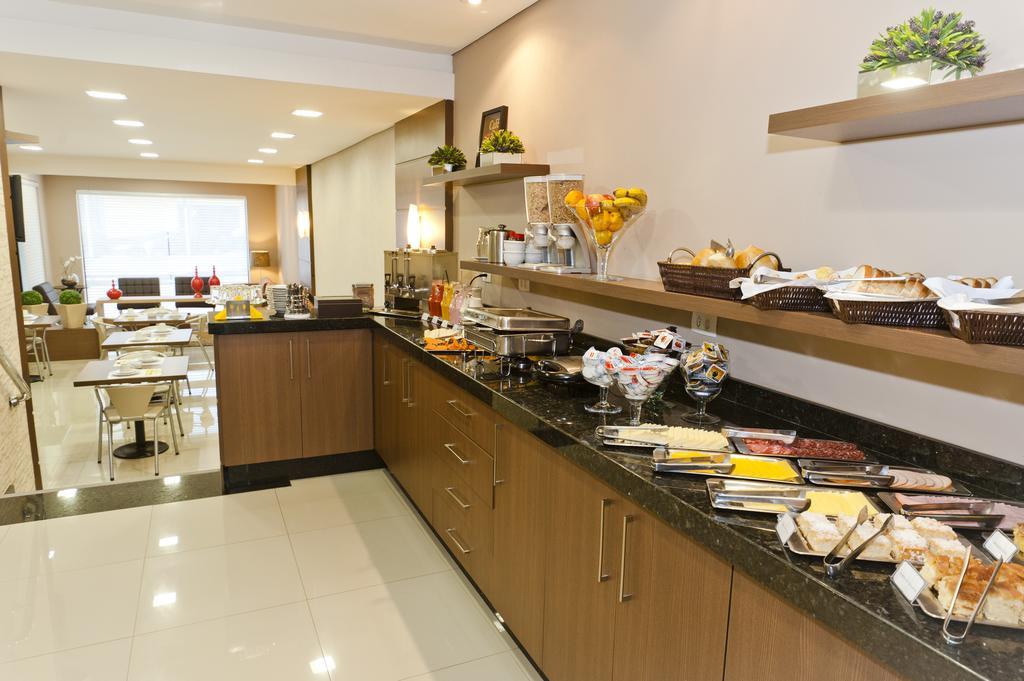קוריטיבה Hotel Sol By Mrhotelaria מראה חיצוני תמונה