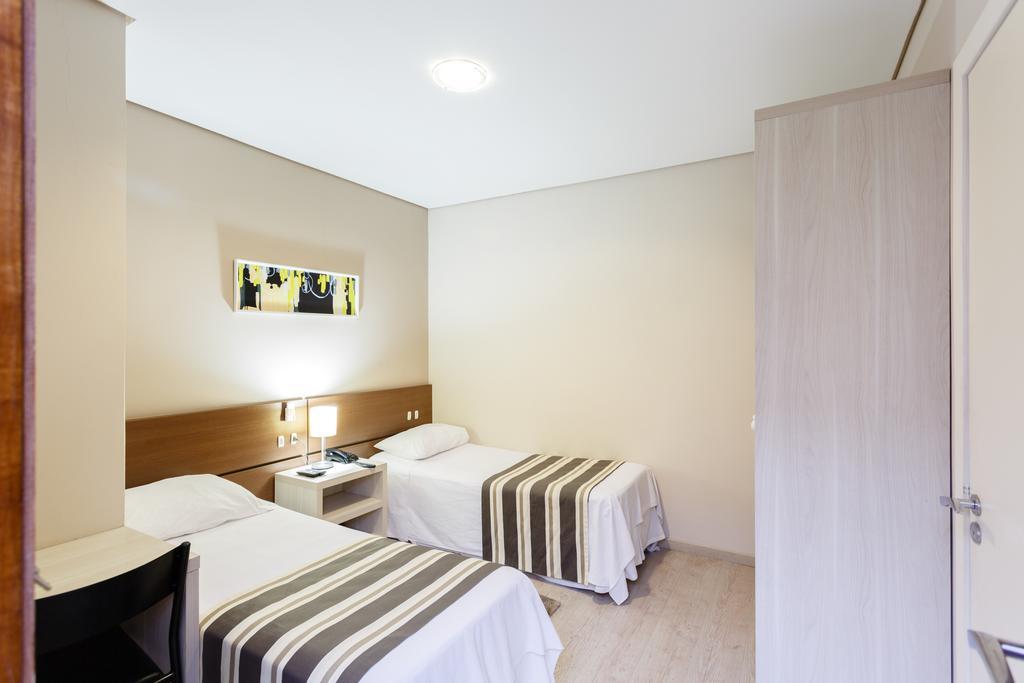 קוריטיבה Hotel Sol By Mrhotelaria מראה חיצוני תמונה