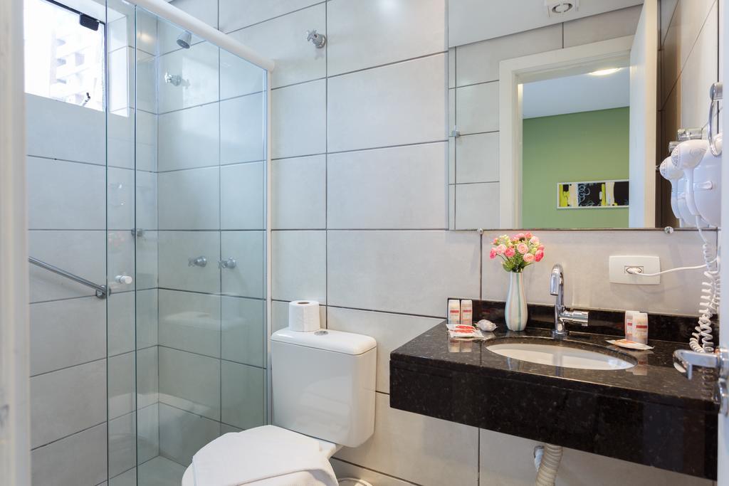 קוריטיבה Hotel Sol By Mrhotelaria מראה חיצוני תמונה